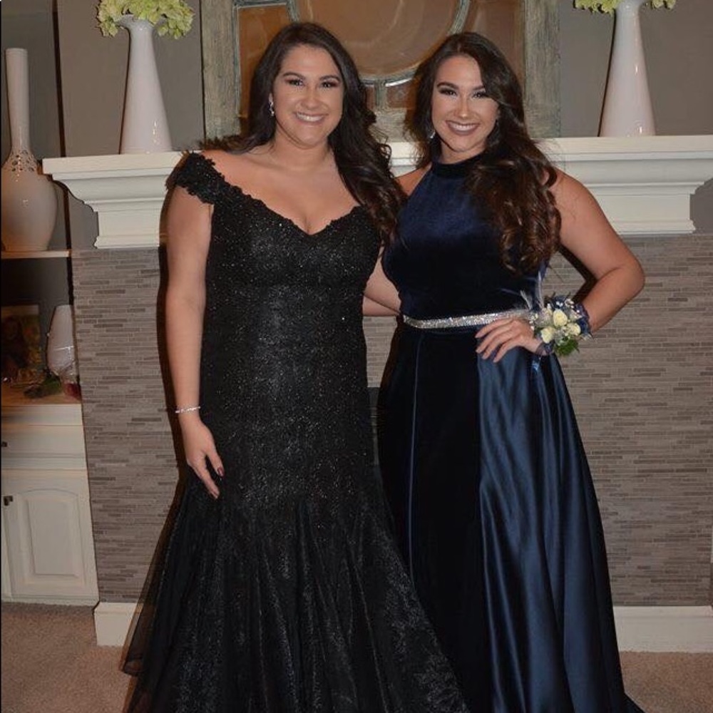 Sherri Hill sz18